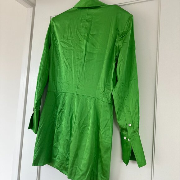 NWT Frame Silk Mini Dress in Bright Peridot Sz Medium Strong Padded Shoulder - Picture 9 of 10